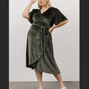NWT Baltic Born Allison Velvet Midi Wrap Dress in Dark Eucalyptus l Size…